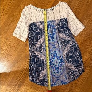 Anthro Akemi + Kin Lace Yoke Boho Top L Blue
